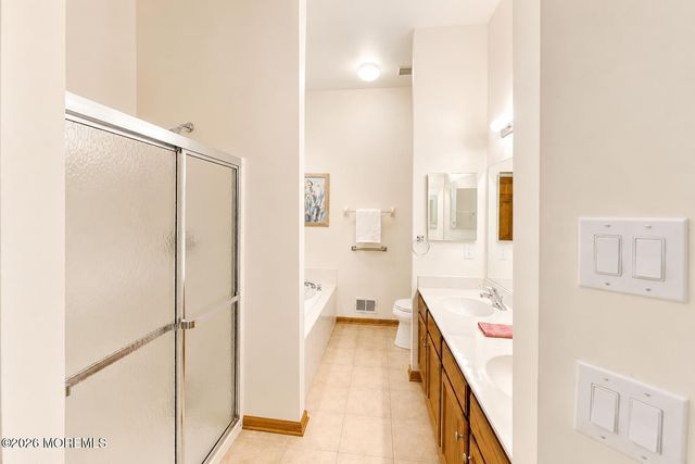 11 Pebble Beach Boulevard, Jackson, NJ 08527