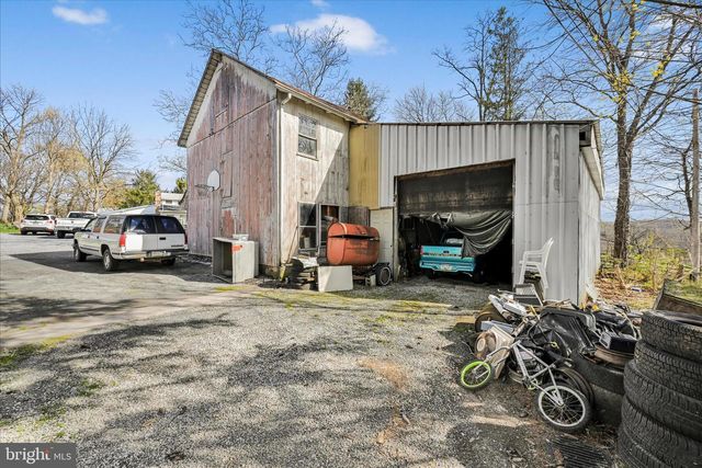 285 MOUNTVILLE DR, Lebanon, PA 17046
