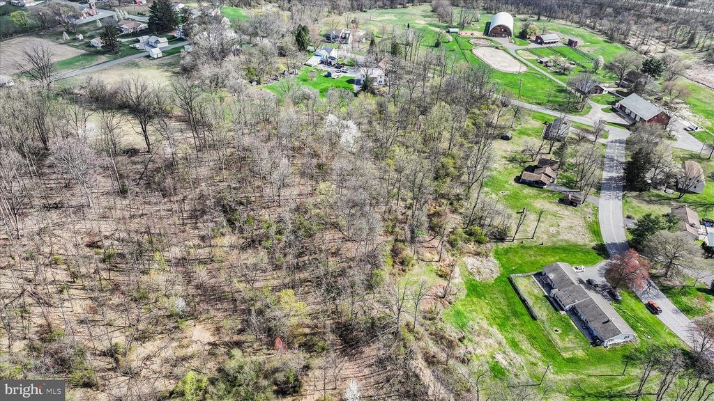 285 MOUNTVILLE DR, Lebanon, PA 17046