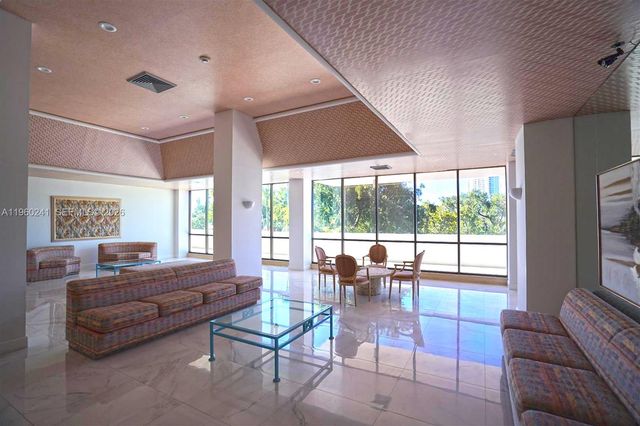 500 Three Islands Blvd 1007, Hallandale Beach, FL 33009