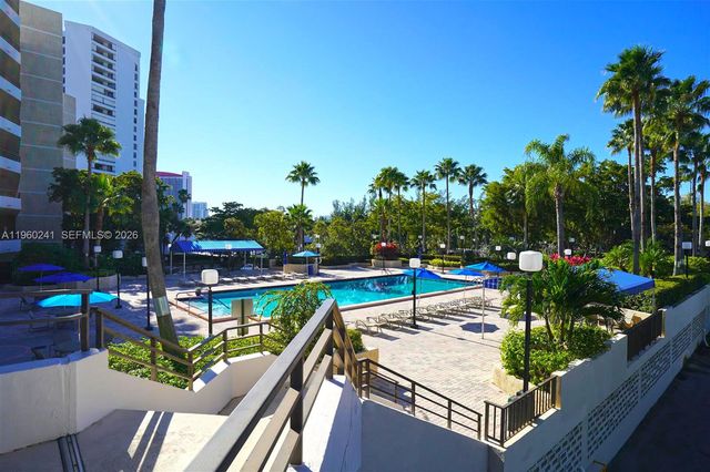 500 Three Islands Blvd 1007, Hallandale Beach, FL 33009