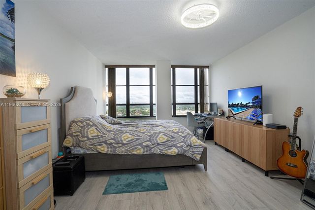 500 Three Islands Blvd 1007, Hallandale Beach, FL 33009