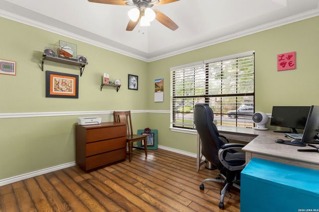 213 HILLTOP DR, Seguin, TX 78155