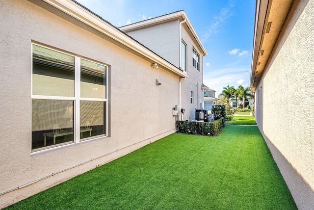 7753 Wildflower Shores Drive, Delray Beach, FL 33446