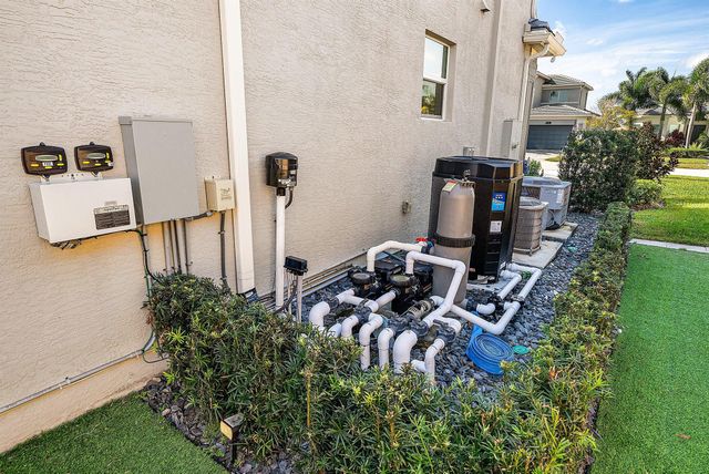 7753 Wildflower Shores Drive, Delray Beach, FL 33446