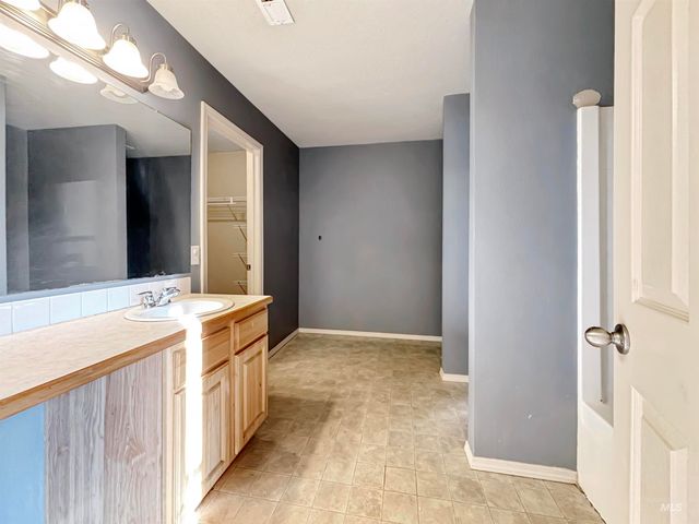 118 Parkland Way, Caldwell, ID 83605
