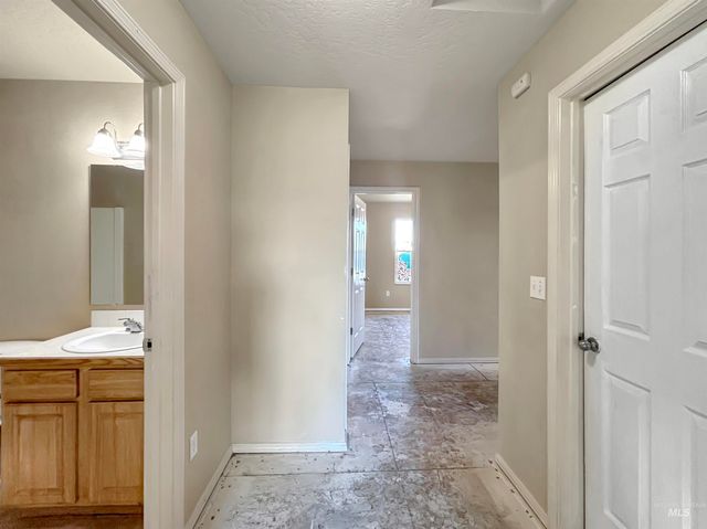118 Parkland Way, Caldwell, ID 83605