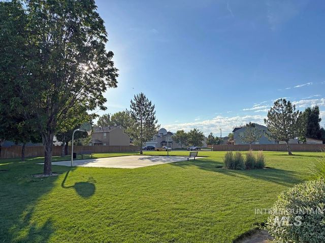 118 Parkland Way, Caldwell, ID 83605