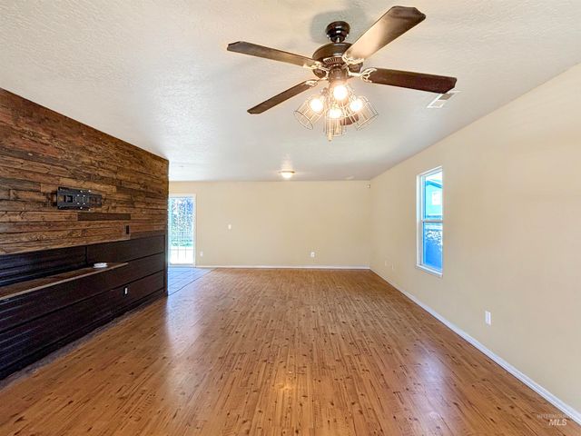 118 Parkland Way, Caldwell, ID 83605