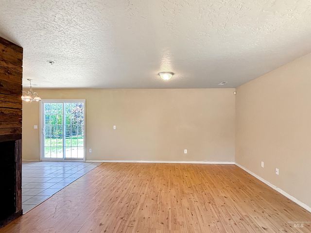 118 Parkland Way, Caldwell, ID 83605