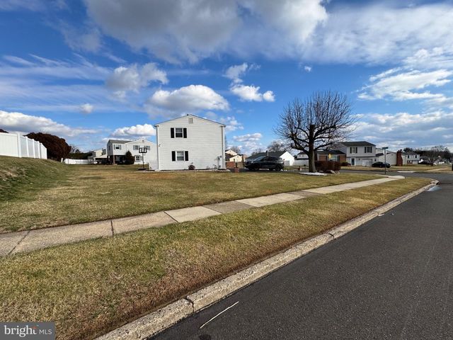 3161 BOGLE RD, Bensalem, PA 19020