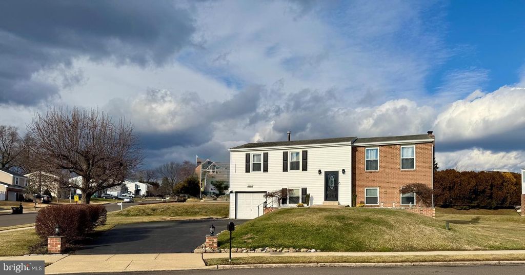 3161 BOGLE RD, Bensalem, PA 19020