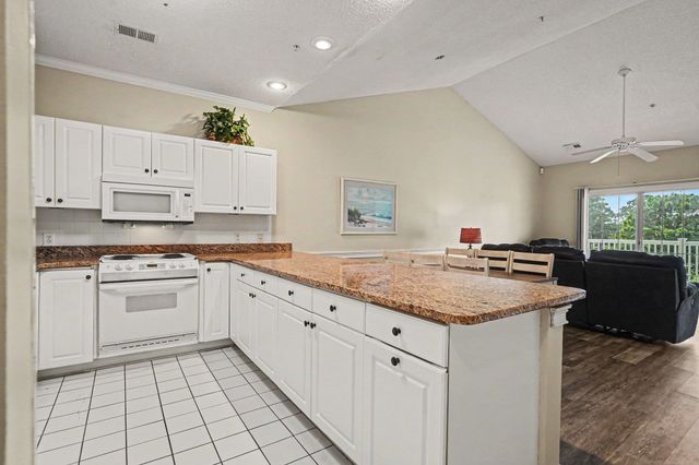 4815 Orchid Way Apt 302, Myrtle Beach, SC 29577
