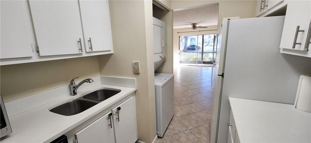 4143 NW 90th Avenue 105, Coral Springs, FL 33065