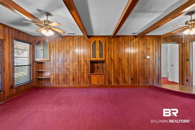 504 N Vaughn Dr, Satsuma, AL 36572