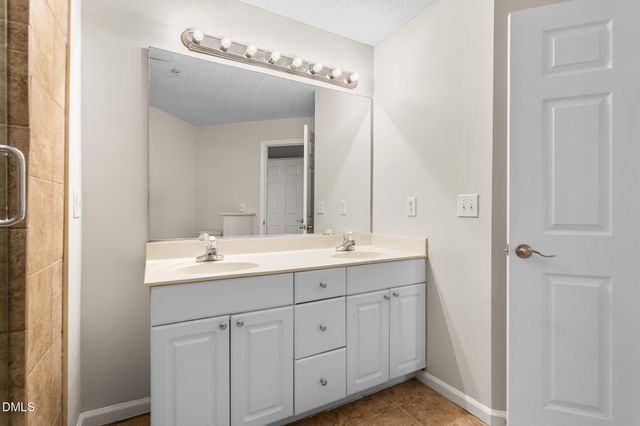 2219 Delaney Drive # 214, Burlington, NC 27215