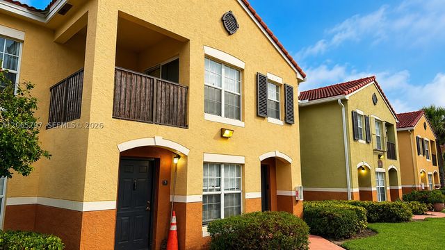 10294 S Fox Trail Rd S 704, Royal Palm Beach, FL 33411