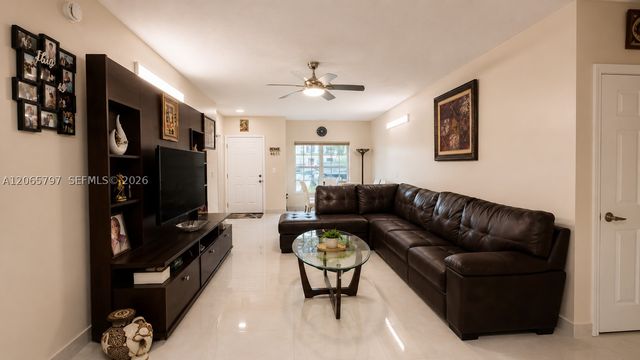 10294 S Fox Trail Rd S 704, Royal Palm Beach, FL 33411