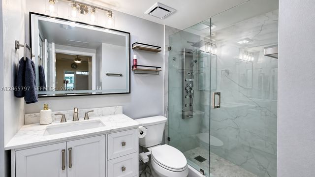10294 S Fox Trail Rd S 704, Royal Palm Beach, FL 33411