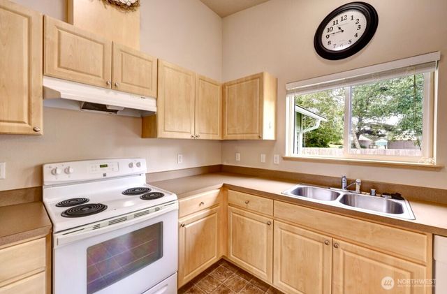 2107 Willow Road, Seaview, WA 98644