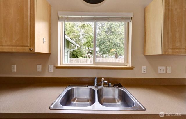 2107 Willow Road, Seaview, WA 98644