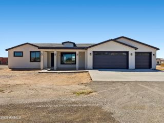 20111 W SAGUARO VISTA Drive, Wittmann, AZ 85361