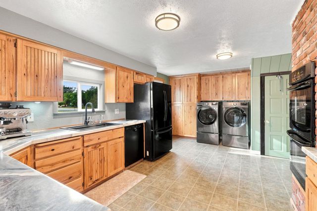 4719 N Evergreen Rd, Spokane Valley, WA 99216