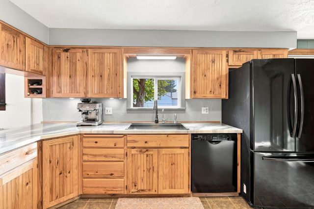 4719 N Evergreen Rd, Spokane Valley, WA 99216