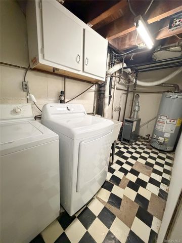 10-25 115th Street, College Point, NY 11356