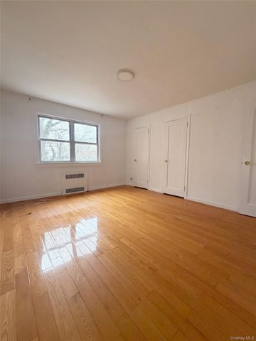 10-25 115th Street, College Point, NY 11356