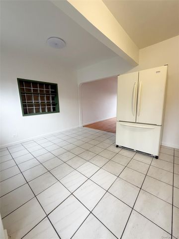 10-25 115th Street, College Point, NY 11356