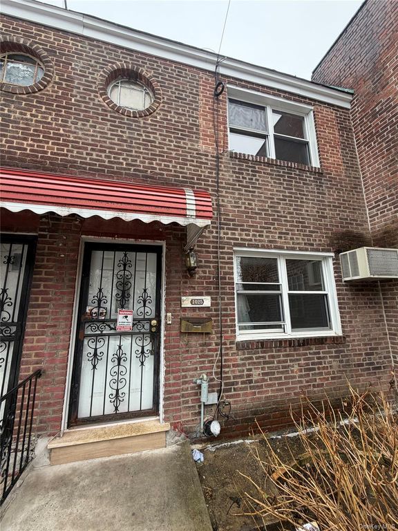 10-25 115th Street, College Point, NY 11356
