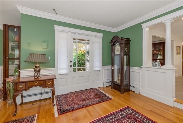 27 Church Ln, Burlington, MA 01803