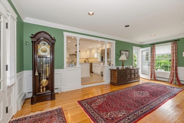 27 Church Ln, Burlington, MA 01803