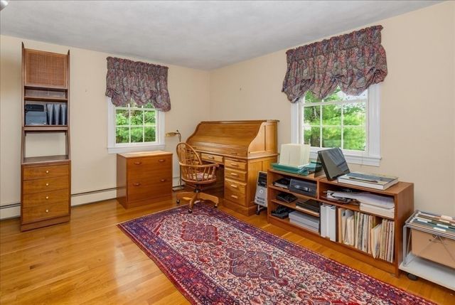 27 Church Ln, Burlington, MA 01803