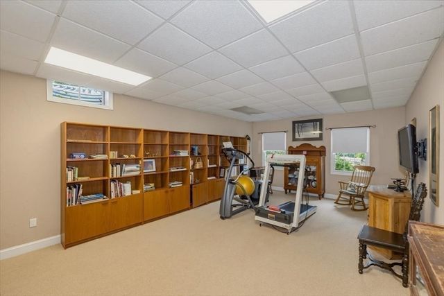 27 Church Ln, Burlington, MA 01803