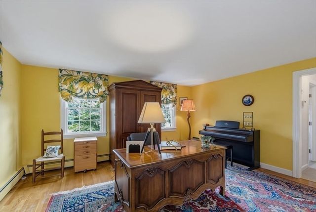 27 Church Ln, Burlington, MA 01803
