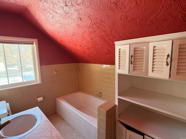 327 W Orr Street, Piggott, AR 72454