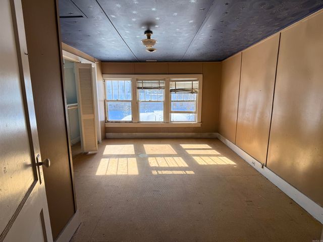 327 W Orr Street, Piggott, AR 72454