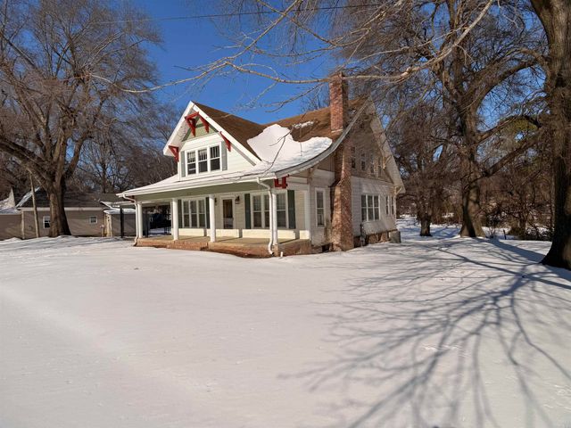 327 W Orr Street, Piggott, AR 72454