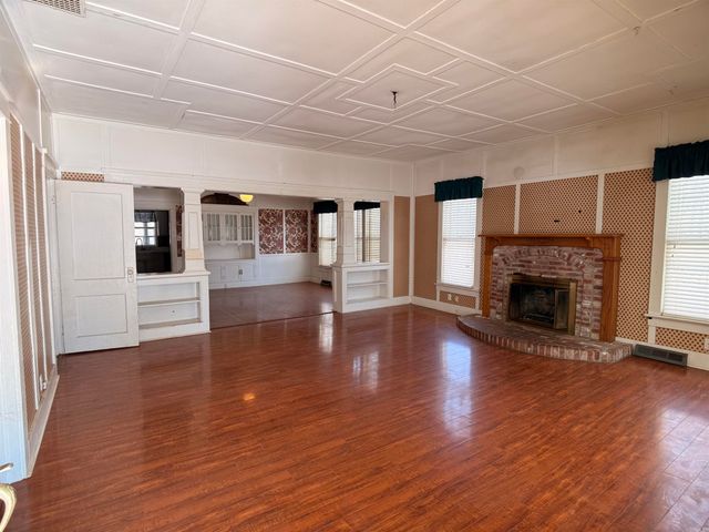327 W Orr Street, Piggott, AR 72454