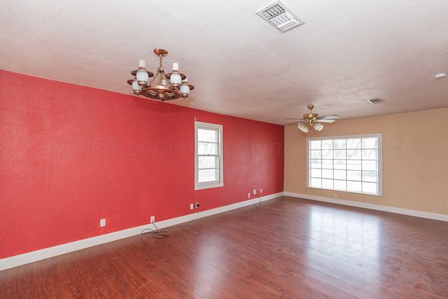 925 W Colorado Avenue, Amarillo, TX 79108