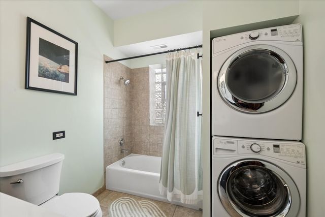 1473 W Foster Avenue 3, Chicago, IL 60640