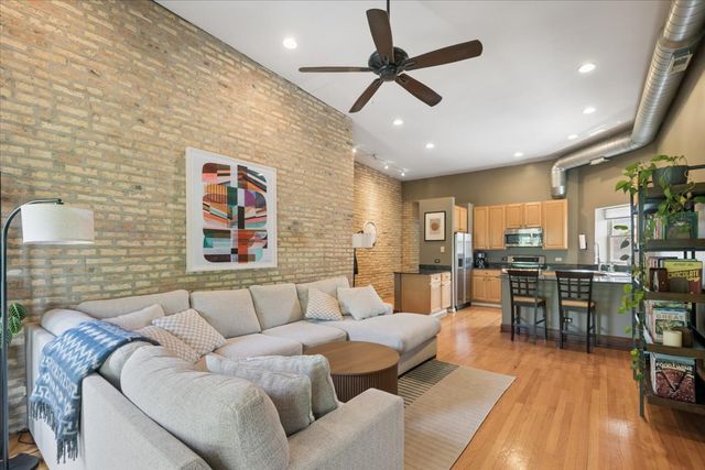 1473 W Foster Avenue 3, Chicago, IL 60640
