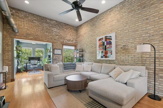 1473 W Foster Avenue 3, Chicago, IL 60640