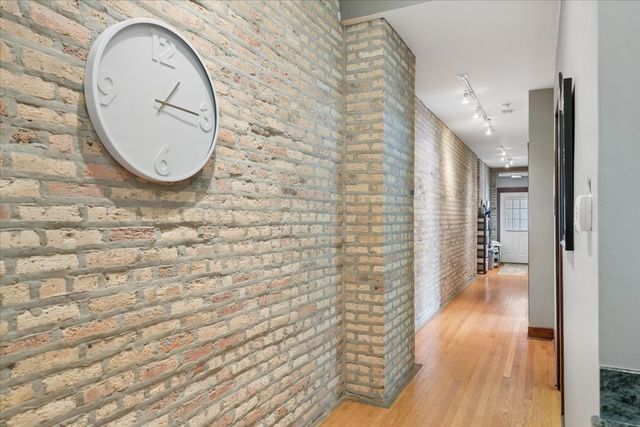 1473 W Foster Avenue 3, Chicago, IL 60640
