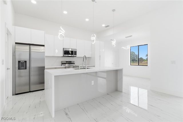 321 Peerless ST, Lehigh Acres, FL 33974