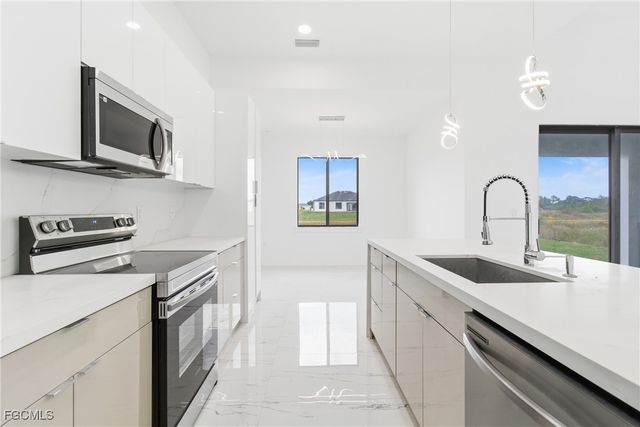 321 Peerless ST, Lehigh Acres, FL 33974