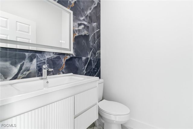 321 Peerless ST, Lehigh Acres, FL 33974