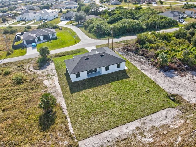 321 Peerless ST, Lehigh Acres, FL 33974